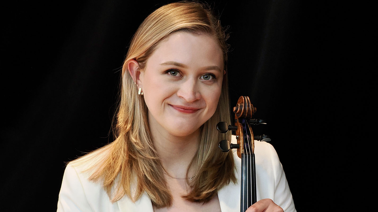 Headshot of Anna Kelleher