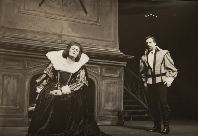 Dominic Cossa on stage with Dame Joan Sutherland